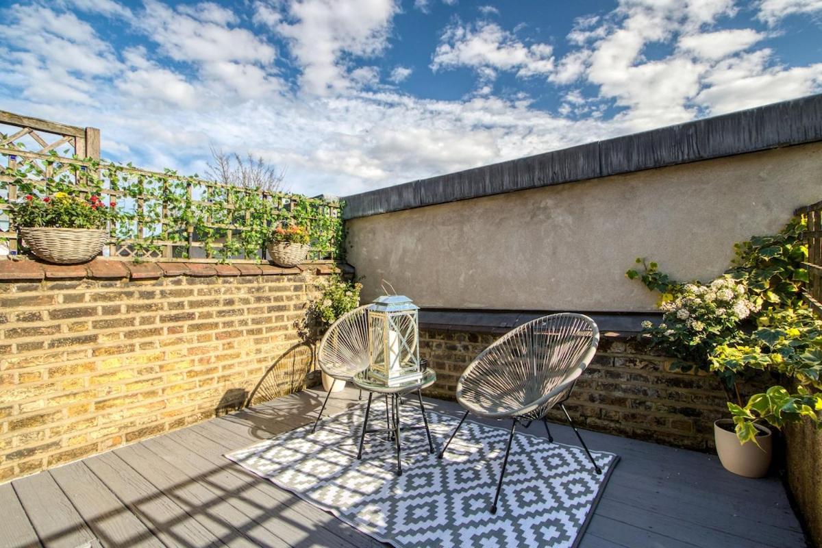 Chic 1bed And Terrace In Battersea Apartment London
