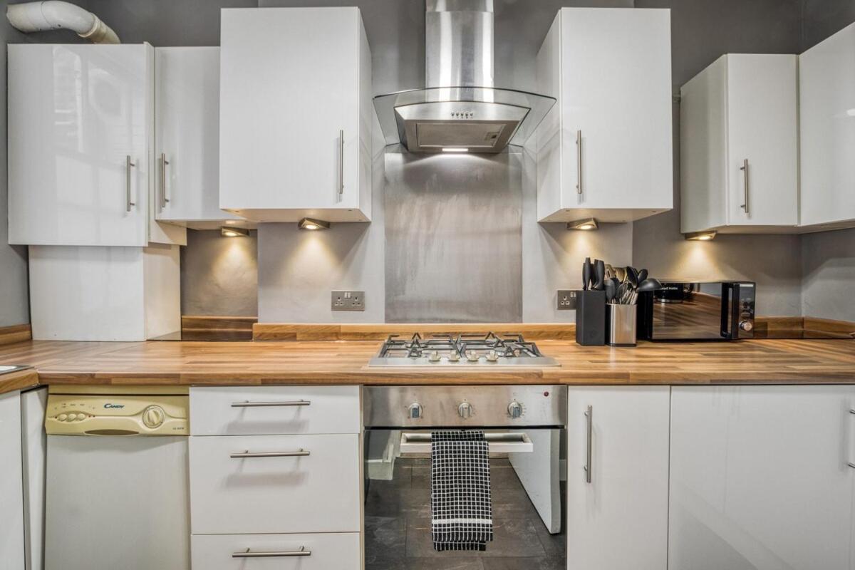 Chic 1bed And Terrace In Battersea