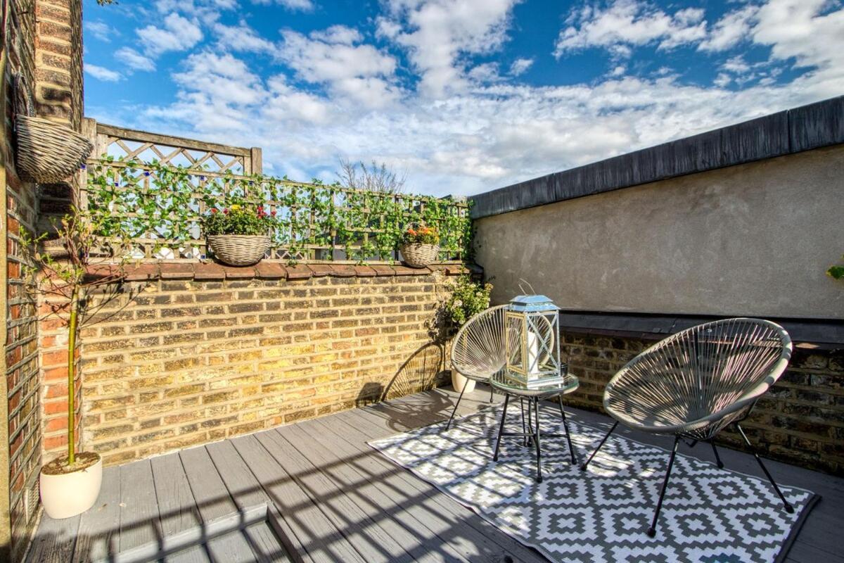 Chic 1bed And Terrace In Battersea *